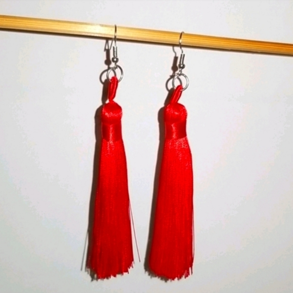 Handcrafted Tassel Earrings (red)
